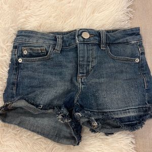 DL1961 girl Jean shorts! Worn once or twice but in perfect condition! Size 8